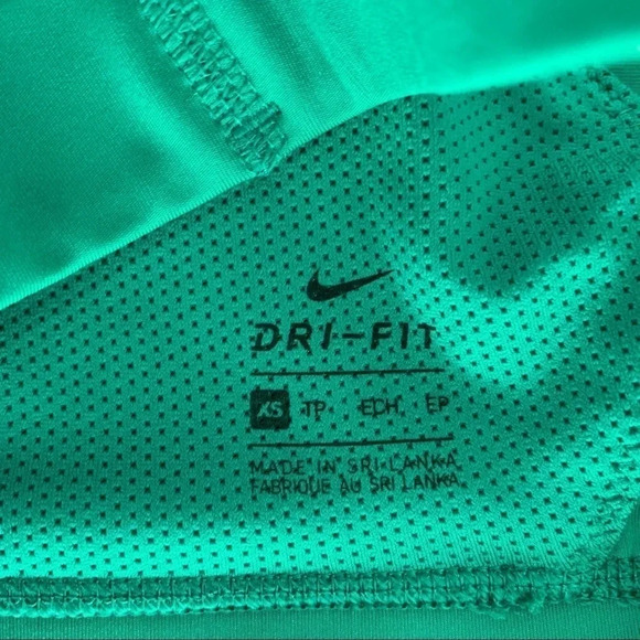 Nike Sports Bra - Picture 4 of 5